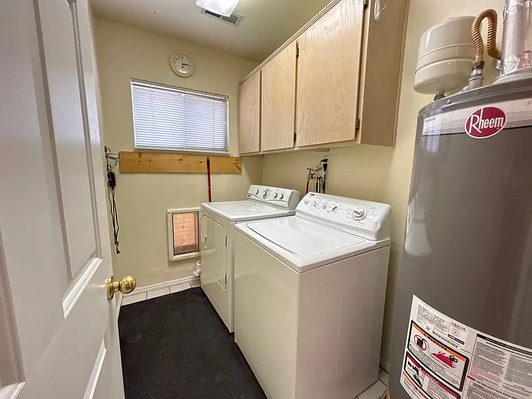 581 S 225 W — Photo 12