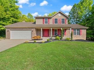 504 Timber Rdg, Borden, IN 47106