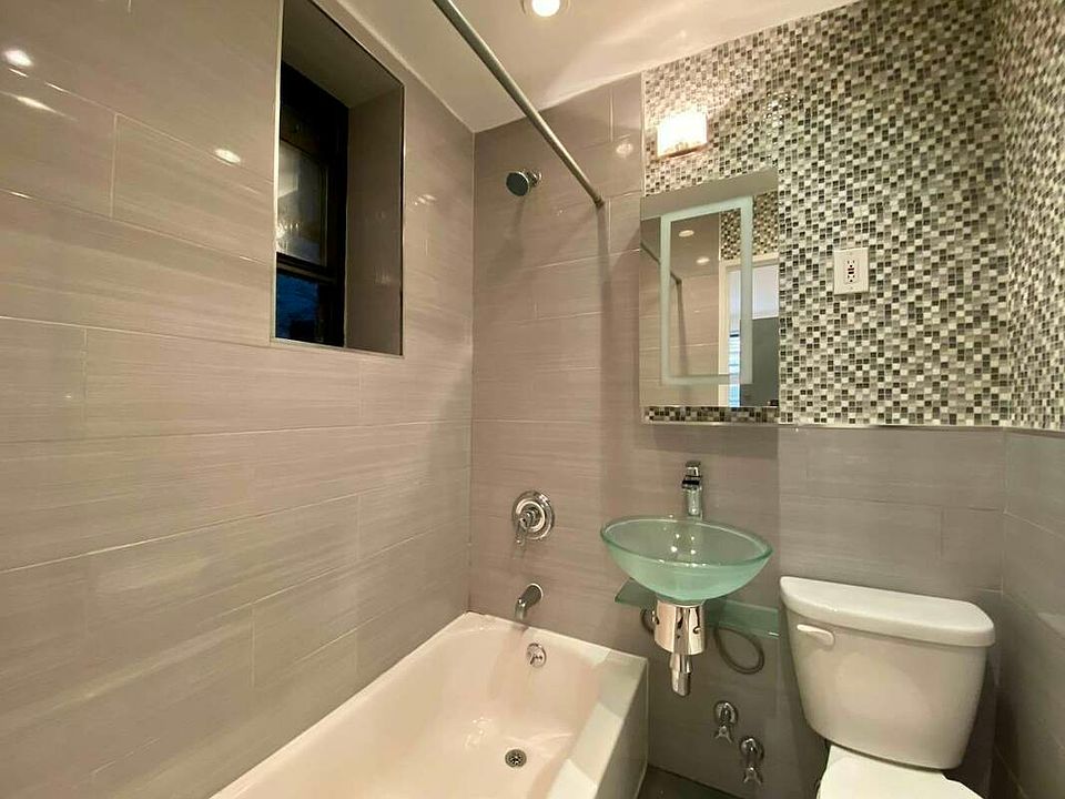 2nd image of 328 E 93rd St #1AA