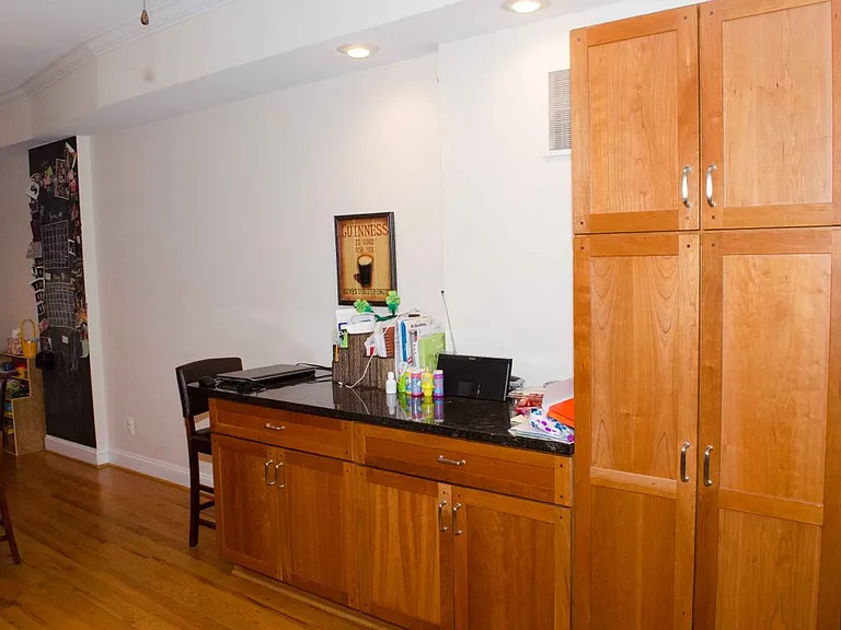 1604 Johnson St — Photo 2