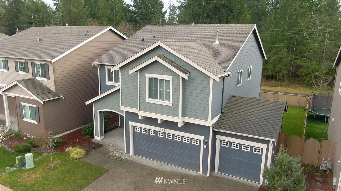 Building Photo - 3057 Eagle Loop NE