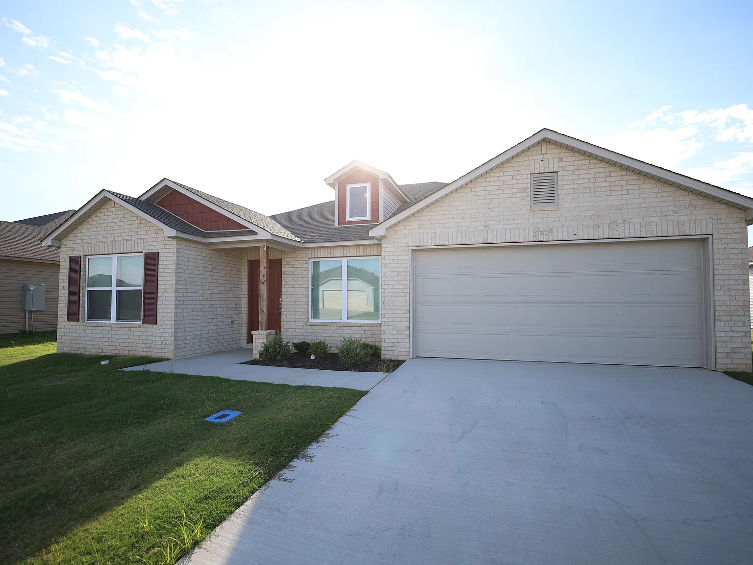4 bed, 1470 sqft, $1,600 — Photo 2