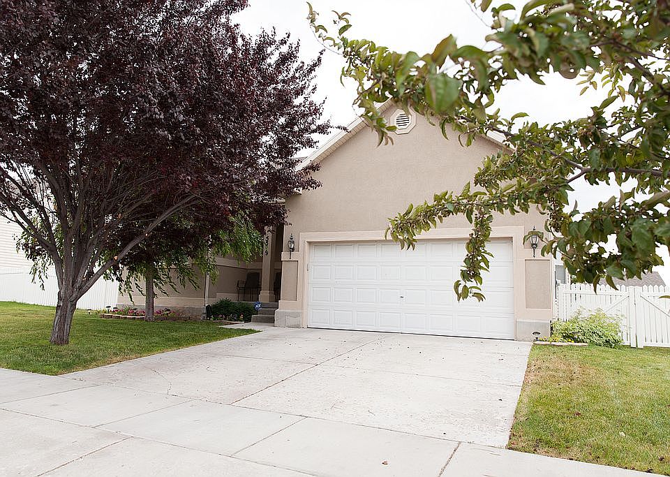 1st image of 5519 N Windsor Way