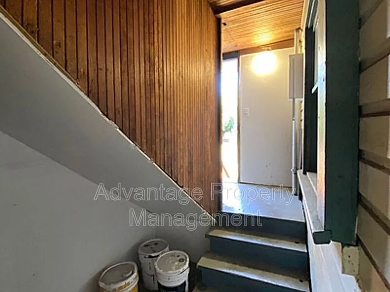 240 NW 9th St #1 — Photo 16
