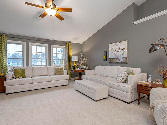 2nd image of 23870 Autumnview Ln