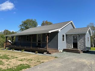17 Muzzy Hill Rd, Dummer, NH 03588