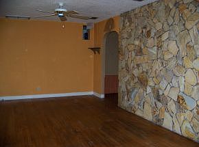 4th image of 3771 S Missouri Dr