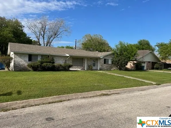 201 Sunnydale Dr, Port Lavaca, TX 77979