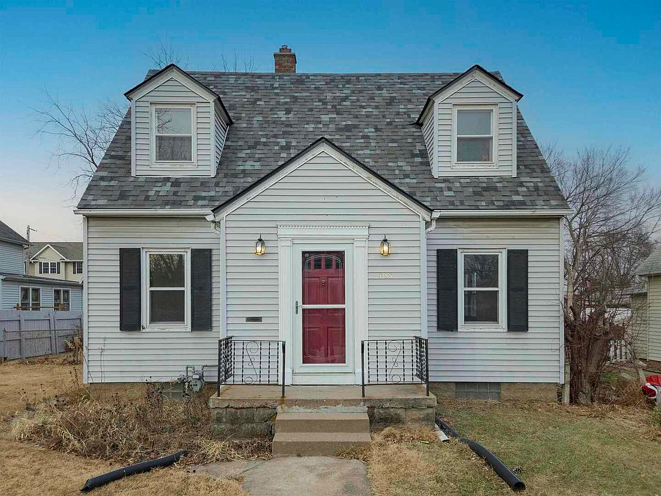 1st image of 408 E 29th St