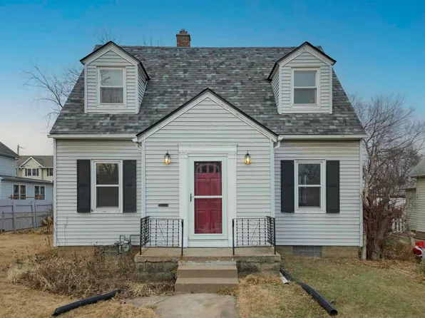 408 E 29th St, Davenport, IA 52803