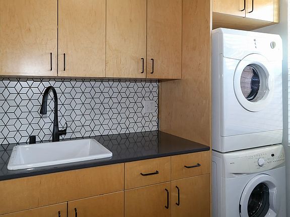 5th image of 4221 Burns Ave APT 15