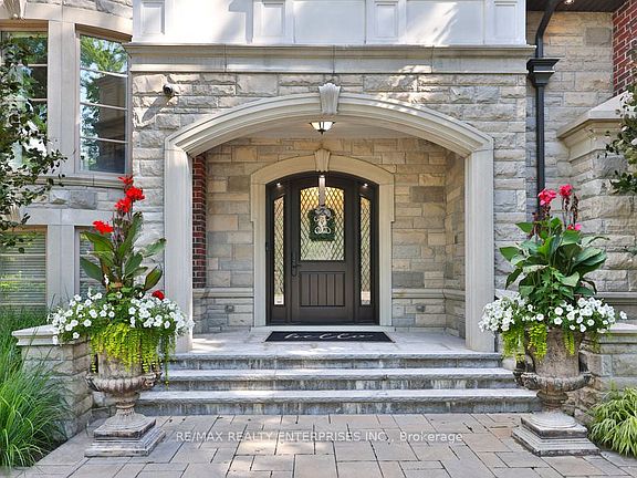 3rd image of 1459 Stavebank Rd