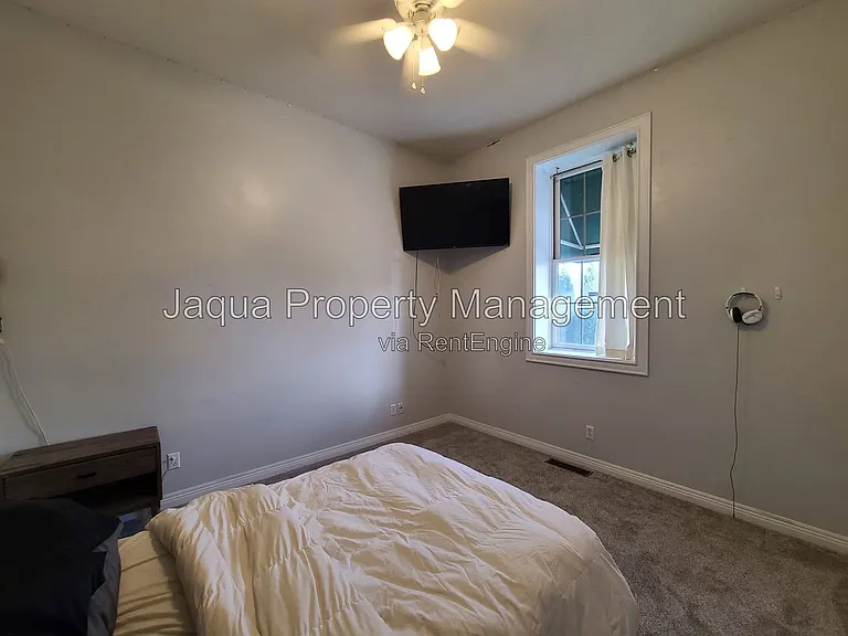 1117 Broad St #T5 — Photo 8