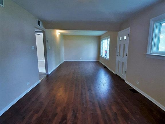 5th image of 913 N Roy Ave