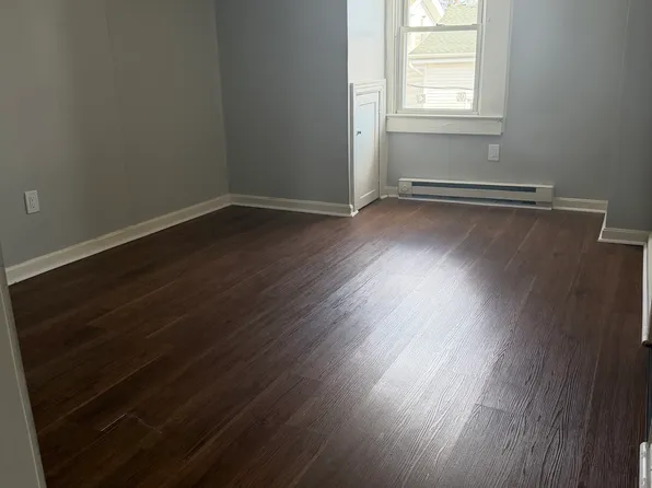 506 N 2nd St #3, Minersville, PA 17954