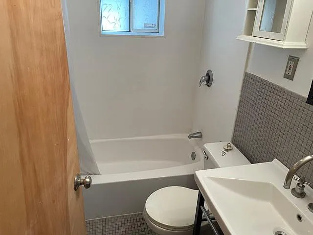35 Homer Ave #4 — Photo 3