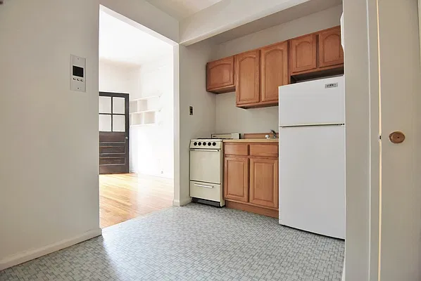 Rented by Balass Ralph, LREB | media 2