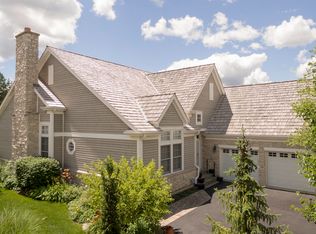 1755 W Newport Ct, Lake Forest, IL