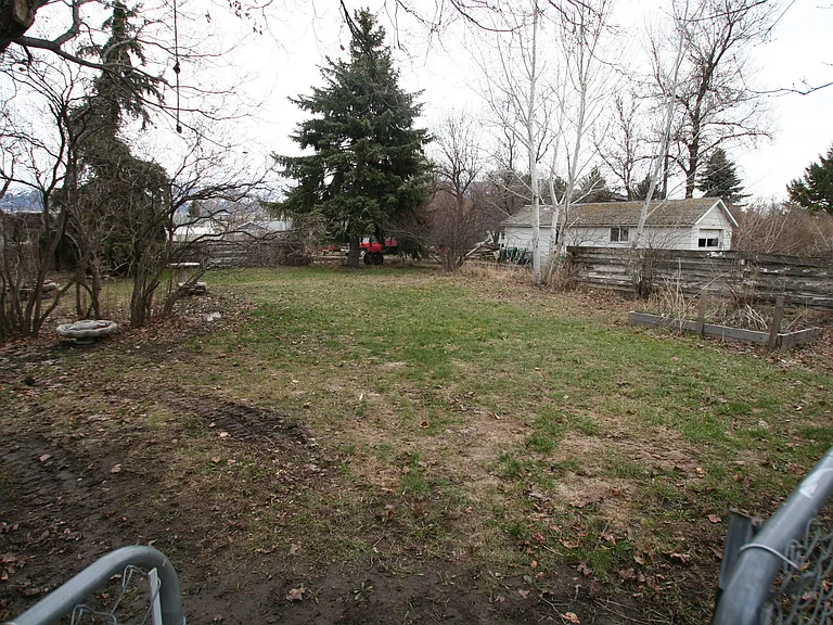 26677 Frontage Rd — Photo 33