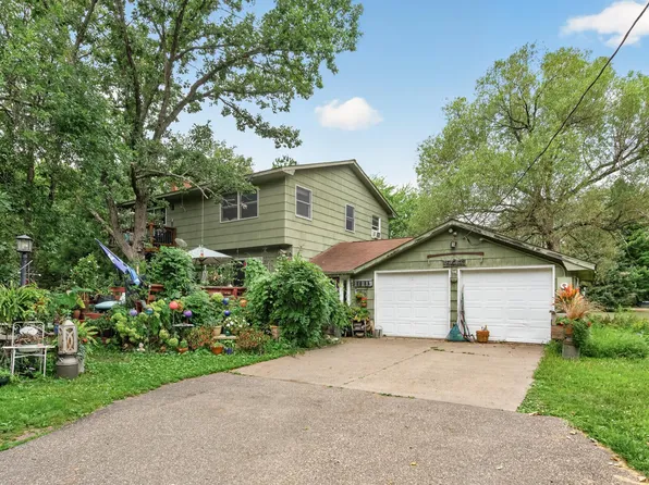 2900 Itasca Ave S, Lakeland, MN 55043