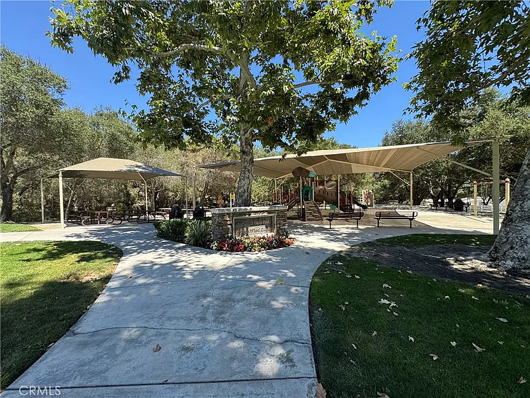 7 Sagebrush — Photo 18