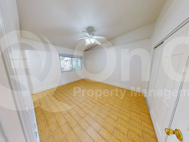 906 W Malibu Dr — Photo 8