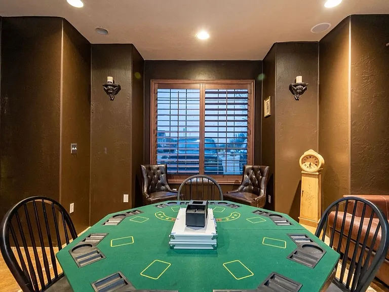 7623 Wyatt Lake Dr — Photo 10