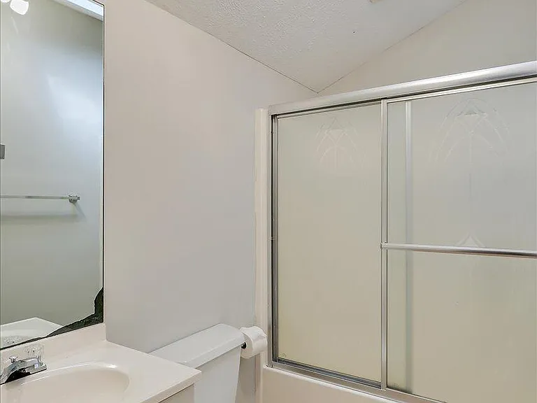 200 Woodgreen Dr #2 — Photo 20