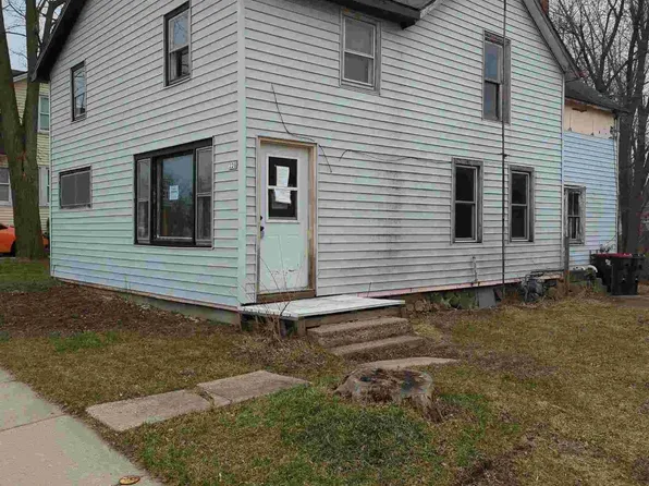 228 Union St, Johnson Creek, WI 53038