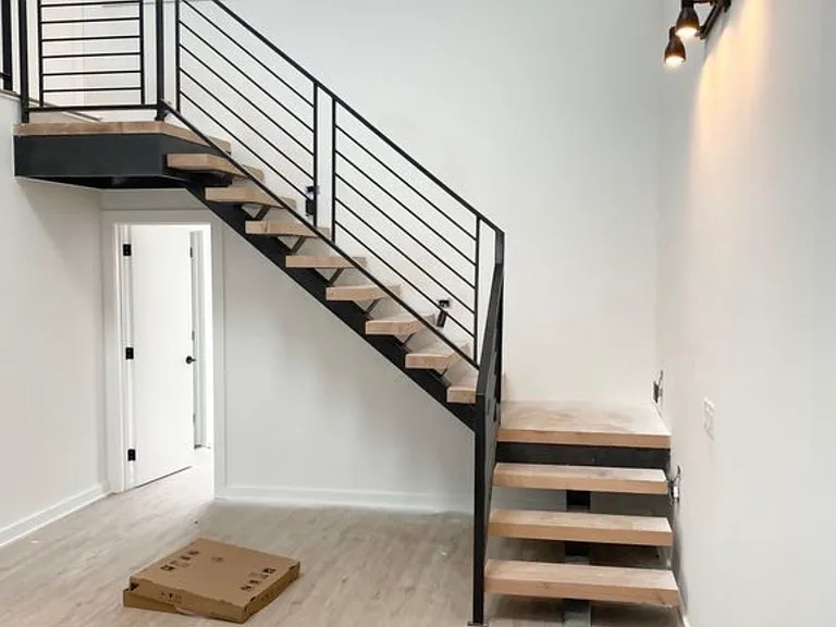 1306 N Front St #F4 — Photo 12