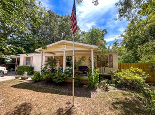 29832 Broad St, Bruceton, TN 38317