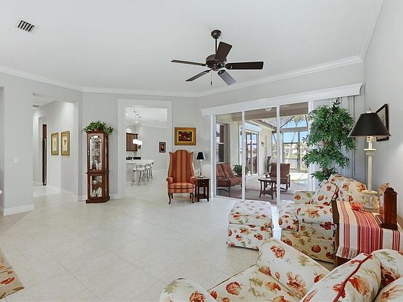 3rd image of 356 Marsh Creek Rd