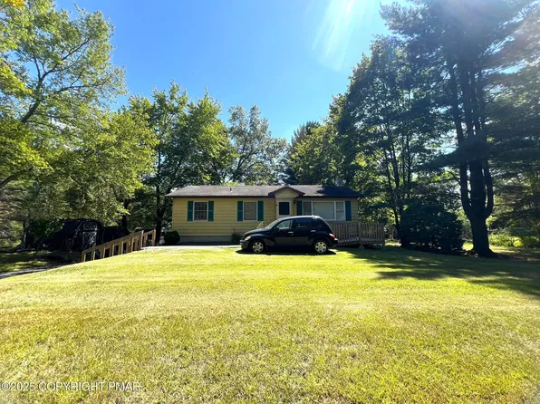 121 Truman Rd, East Stroudsburg, PA 18301