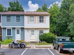 8465 Sugar Creek Ln, Springfield, VA 22153