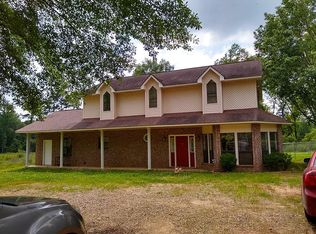 143 Lily Rd, Broken Bow, OK 74728