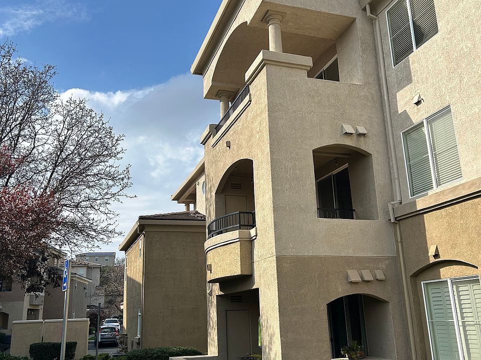 1st image of 500 Moon Cir Unit 534