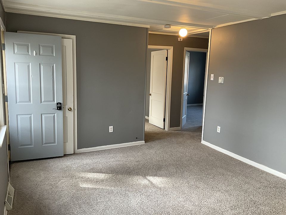 1st image of 1611 N Forest Dr #1615