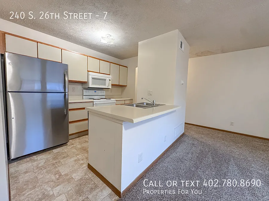 1 bedroom 1 bath in Central Lincoln! — Photo 4
