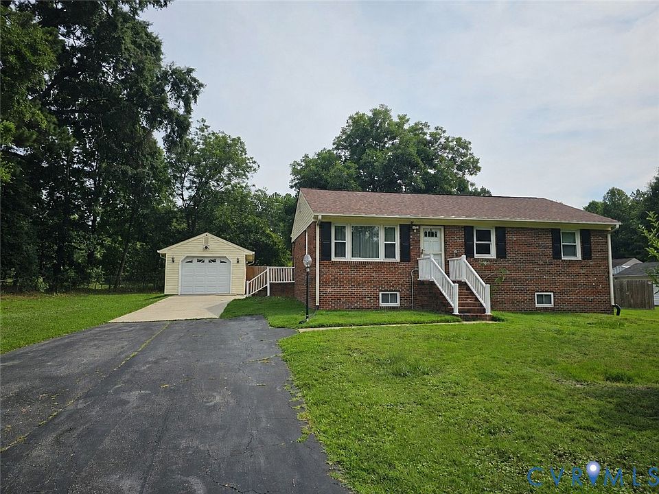 1st image of 2032 Fortview Dr