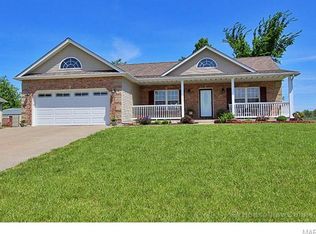 767 John David Dr, Farmington, MO 63640
