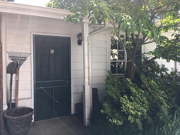 Another view of entry.