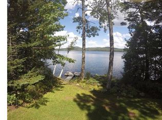 9 Lake View Ln, Hope, ME 04847