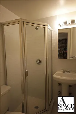 Rented by A Space Realty NY LLC | media 6
