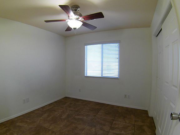 Guest bedroom #1