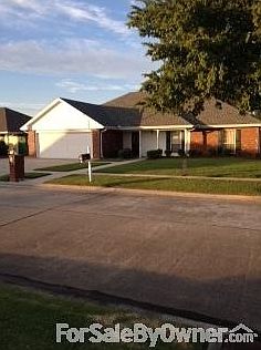 1st image of 312 Laurel Dr