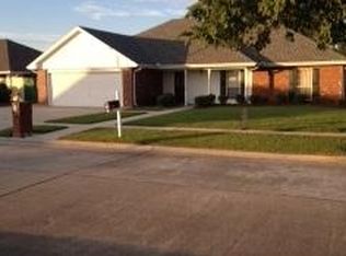 312 Laurel Dr, Houma, LA 70360