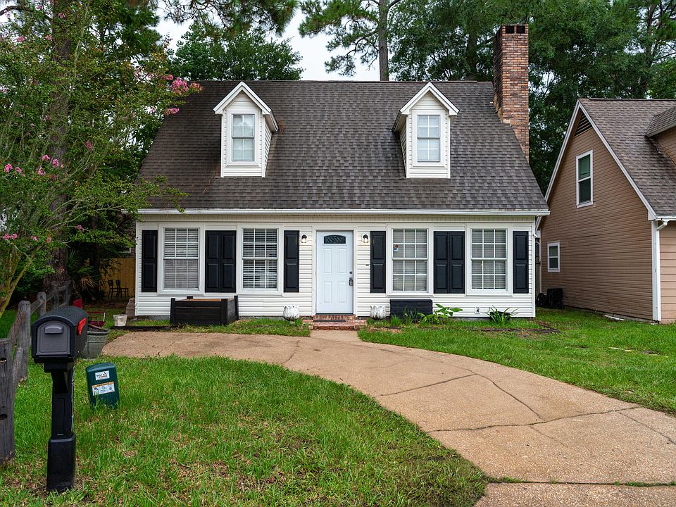 1st image of 2717 Willow Grove Ln