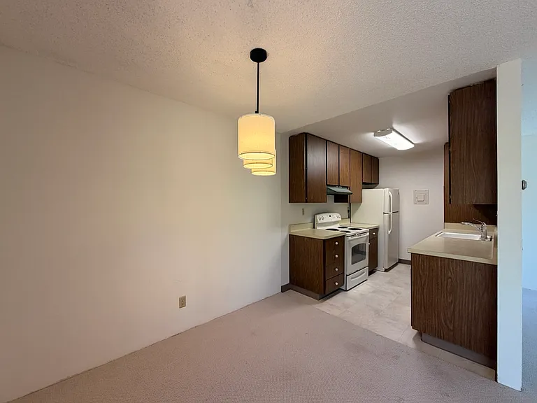 2456 W Bayshore Rd #10 — Photo 9