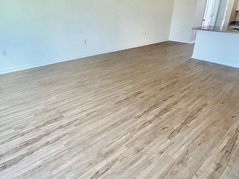 703 Stoney Point Cir — Photo 5