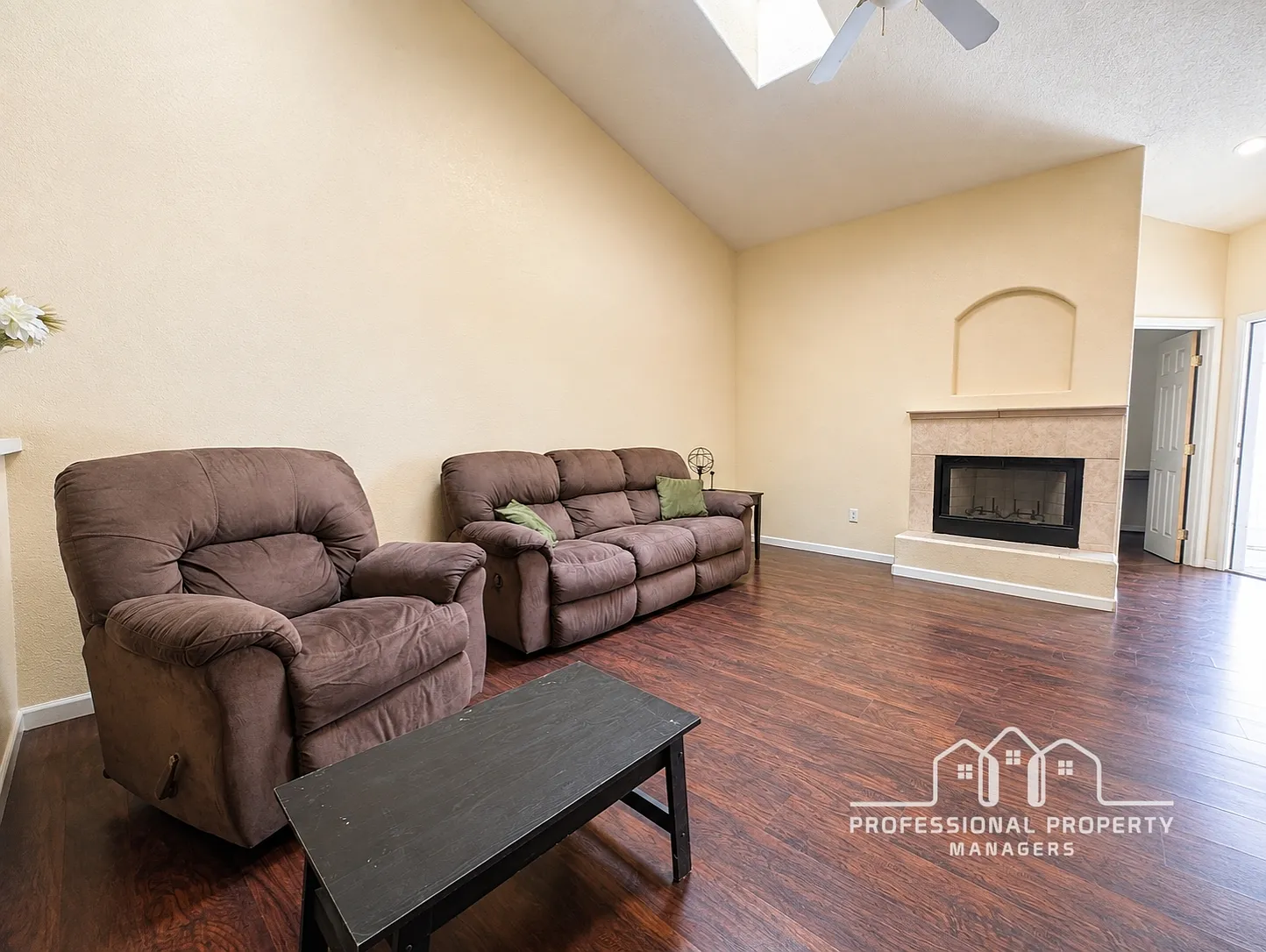 3 bed, 1292 sqft, $1,550 — Photo 4